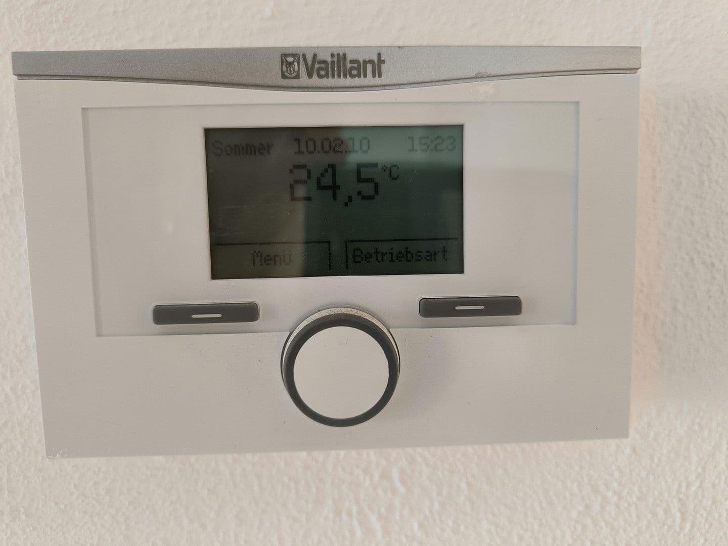 Pronájem bytu 1+1 44 m², Hubertusweg 13, Neuss, Severní Porýní-Vestfálsko Pronájem bytu 1+1 44 m², Hubertusweg 13, Neuss, Severní Porýní-Vestfálsko