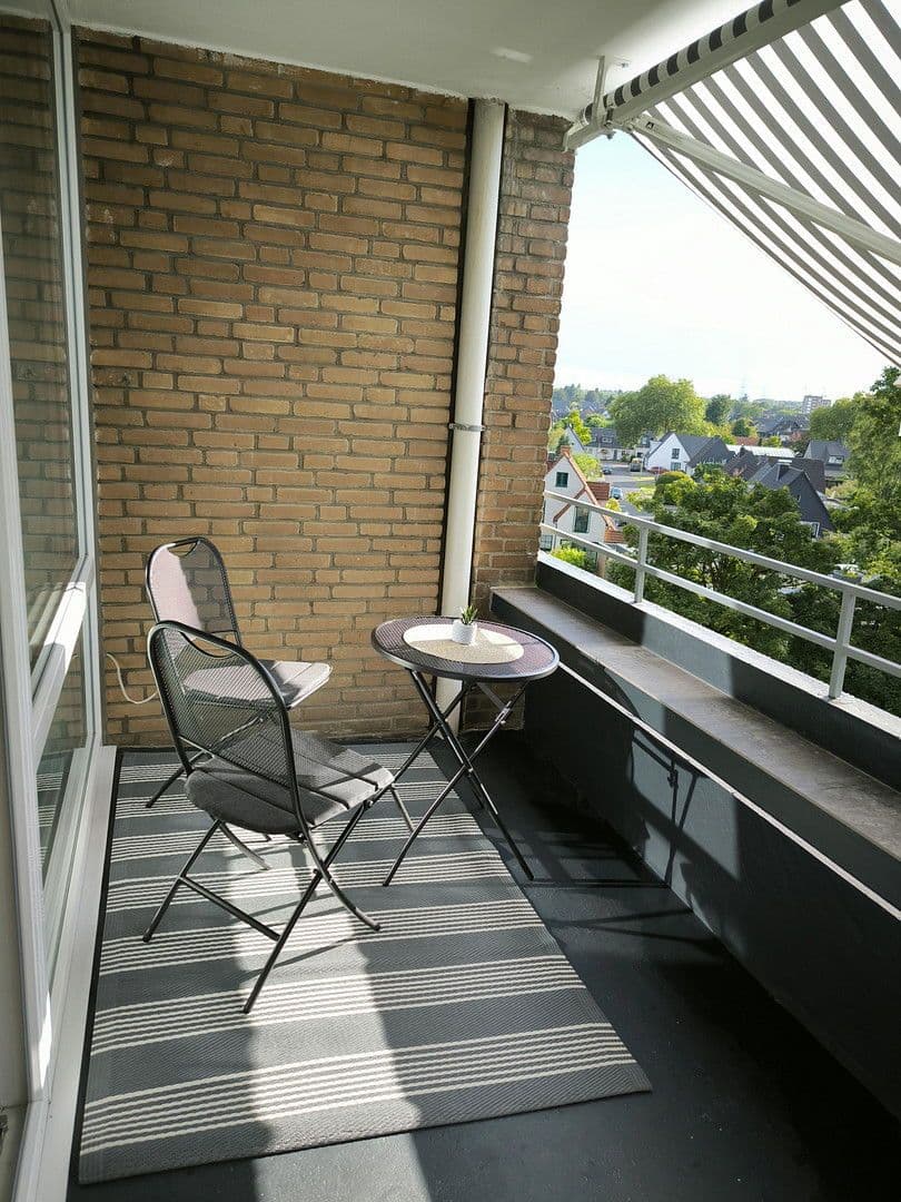 Pronájem bytu 1+1 44 m², Hubertusweg 13, Neuss, Severní Porýní-Vestfálsko Pronájem bytu 1+1 44 m², Hubertusweg 13, Neuss, Severní Porýní-Vestfálsko