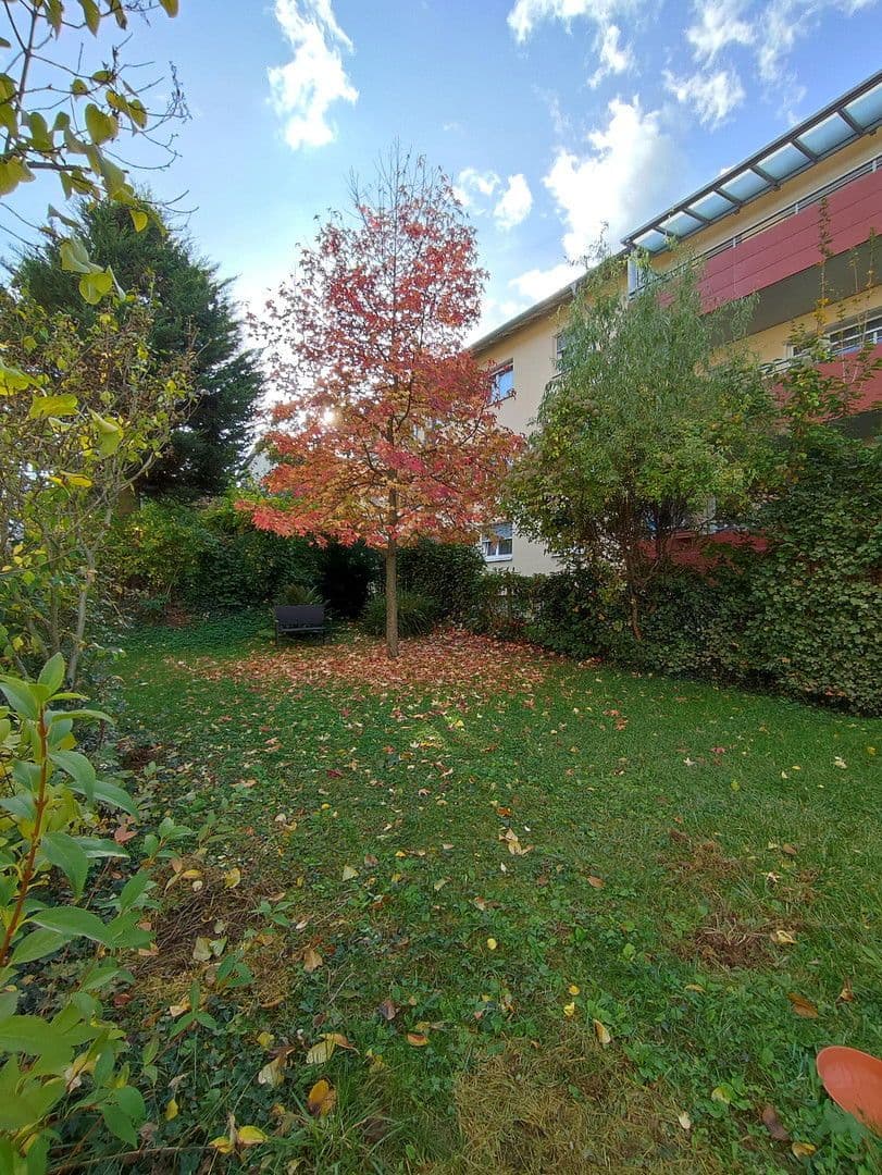 Pronájem bytu 1+1 30 m², Mainstraße 47, Stuttgart, Bádensko-Württembersko Pronájem bytu 1+1 30 m², Mainstraße 47, Stuttgart, Bádensko-Württembersko