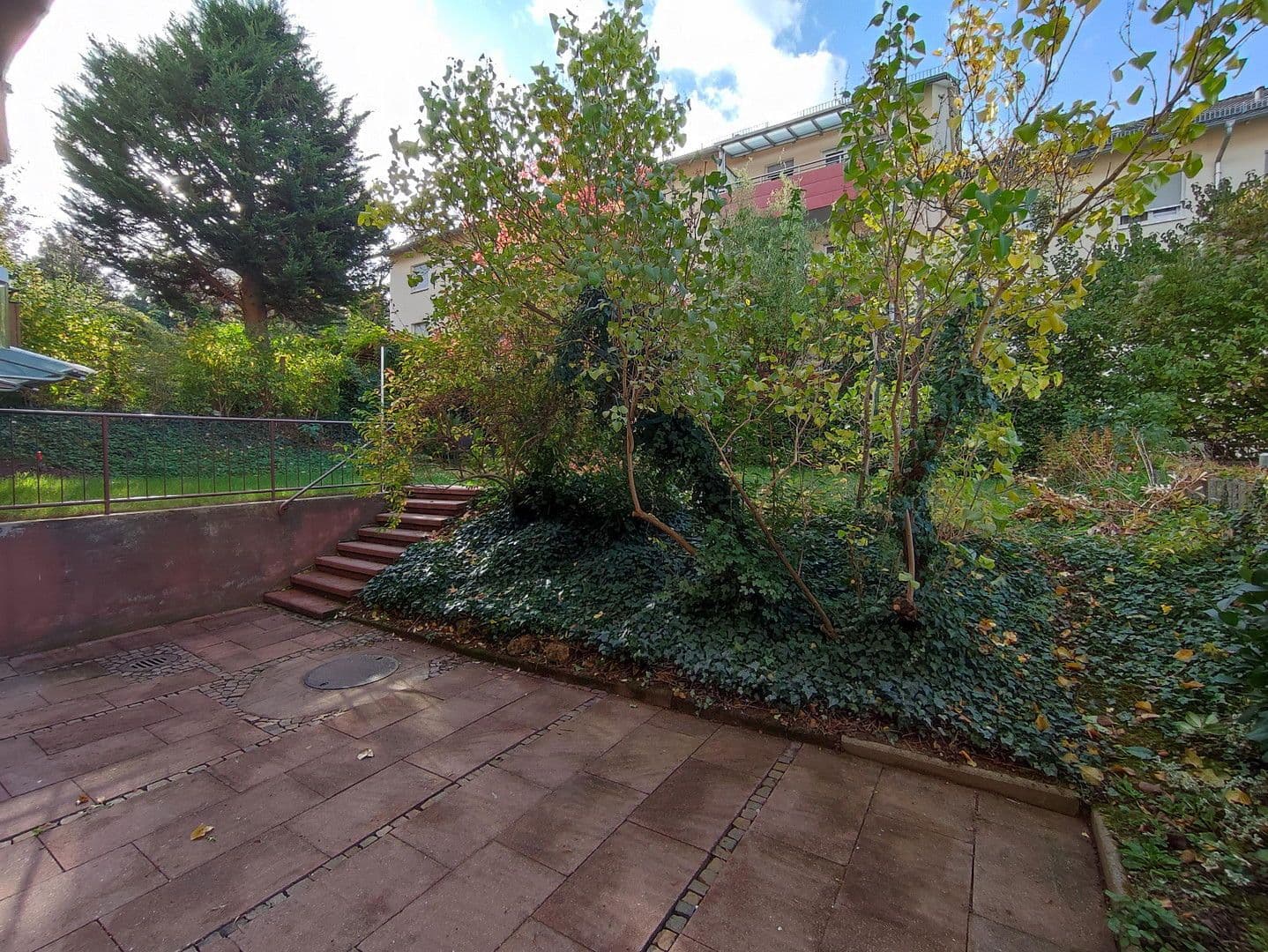 Pronájem bytu 1+1 30 m², Mainstraße 47, Stuttgart, Bádensko-Württembersko Pronájem bytu 1+1 30 m², Mainstraße 47, Stuttgart, Bádensko-Württembersko