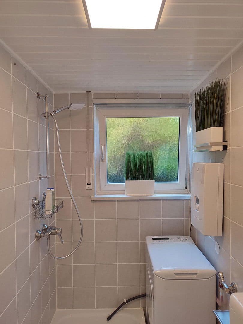 Pronájem bytu 1+1 30 m², Mainstraße 47, Stuttgart, Bádensko-Württembersko Pronájem bytu 1+1 30 m², Mainstraße 47, Stuttgart, Bádensko-Württembersko