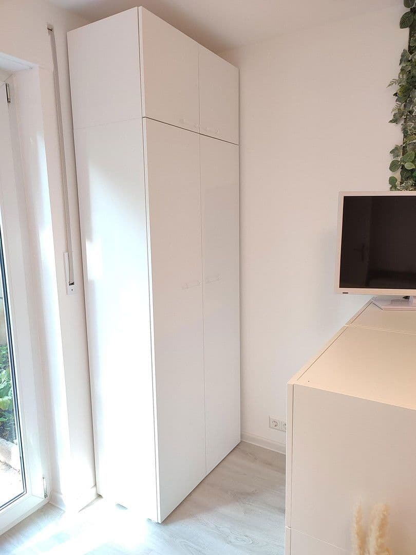 Pronájem bytu 1+1 30 m², Mainstraße 47, Stuttgart, Bádensko-Württembersko Pronájem bytu 1+1 30 m², Mainstraße 47, Stuttgart, Bádensko-Württembersko