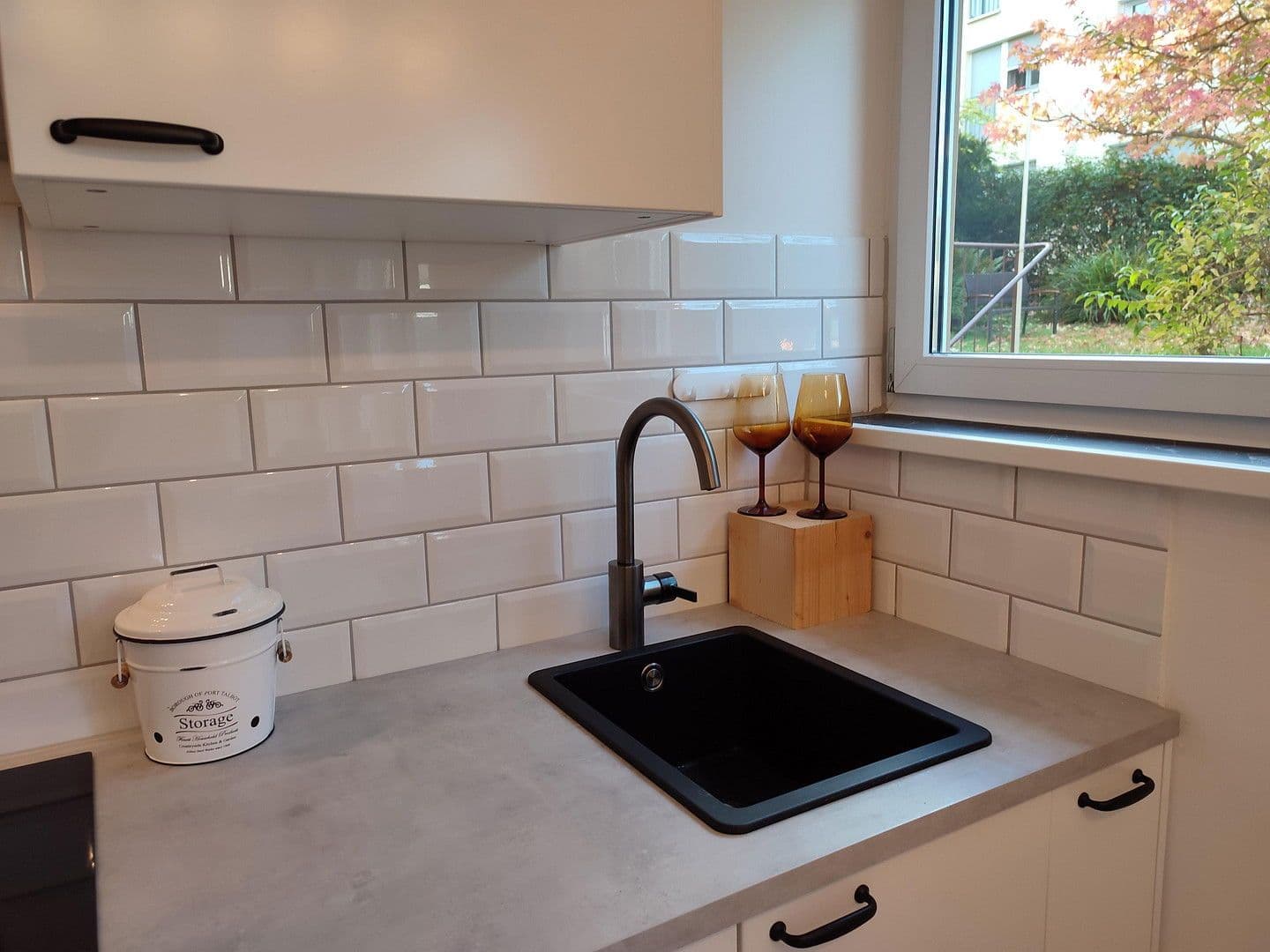 Pronájem bytu 1+1 30 m², Mainstraße 47, Stuttgart, Bádensko-Württembersko Pronájem bytu 1+1 30 m², Mainstraße 47, Stuttgart, Bádensko-Württembersko