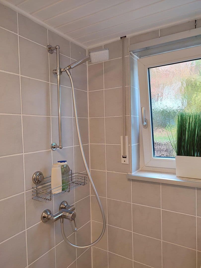 Pronájem bytu 1+1 30 m², Mainstraße 47, Stuttgart, Bádensko-Württembersko Pronájem bytu 1+1 30 m², Mainstraße 47, Stuttgart, Bádensko-Württembersko