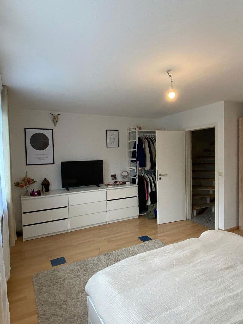 Prodej domu 120 m², pozemek 246 m², Hochheim, Hessen Prodej domu 120 m², pozemek 246 m², Hochheim, Hessen