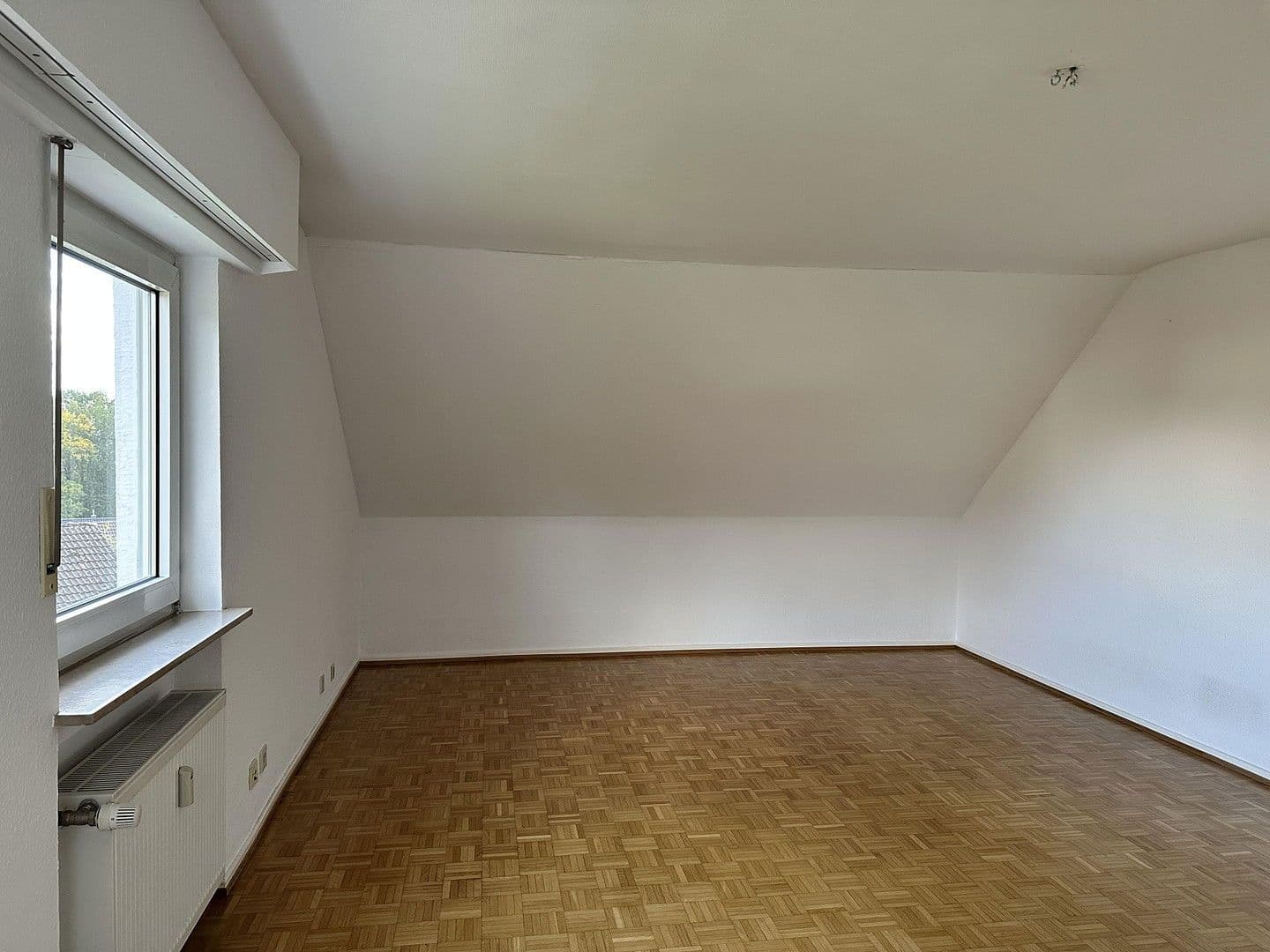 Pronájem bytu 3+kk 98 m², Saarbrücken, Země Sársko Pronájem bytu 3+kk 98 m², Saarbrücken, Země Sársko
