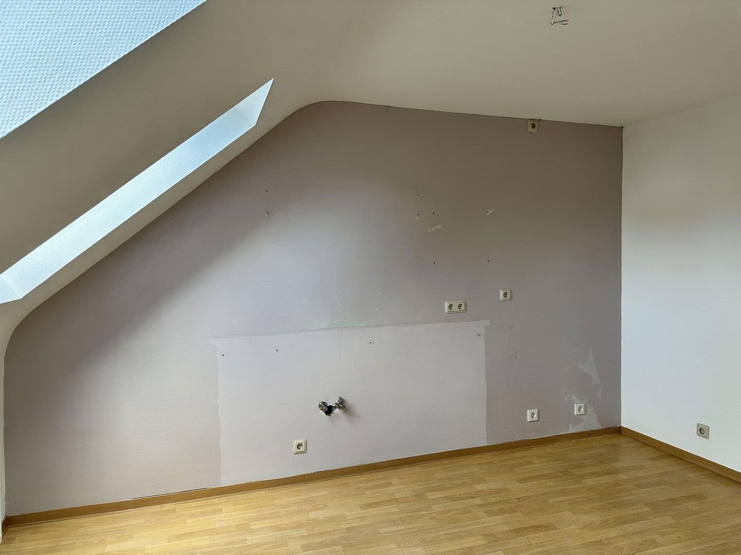 Pronájem bytu 3+kk 98 m², Saarbrücken, Země Sársko Pronájem bytu 3+kk 98 m², Saarbrücken, Země Sársko