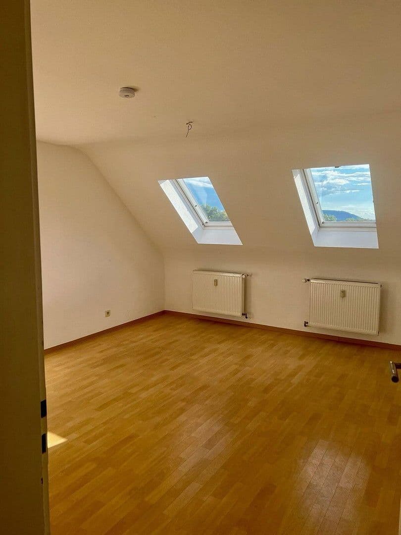 Pronájem bytu 3+kk 98 m², Saarbrücken, Země Sársko Pronájem bytu 3+kk 98 m², Saarbrücken, Země Sársko