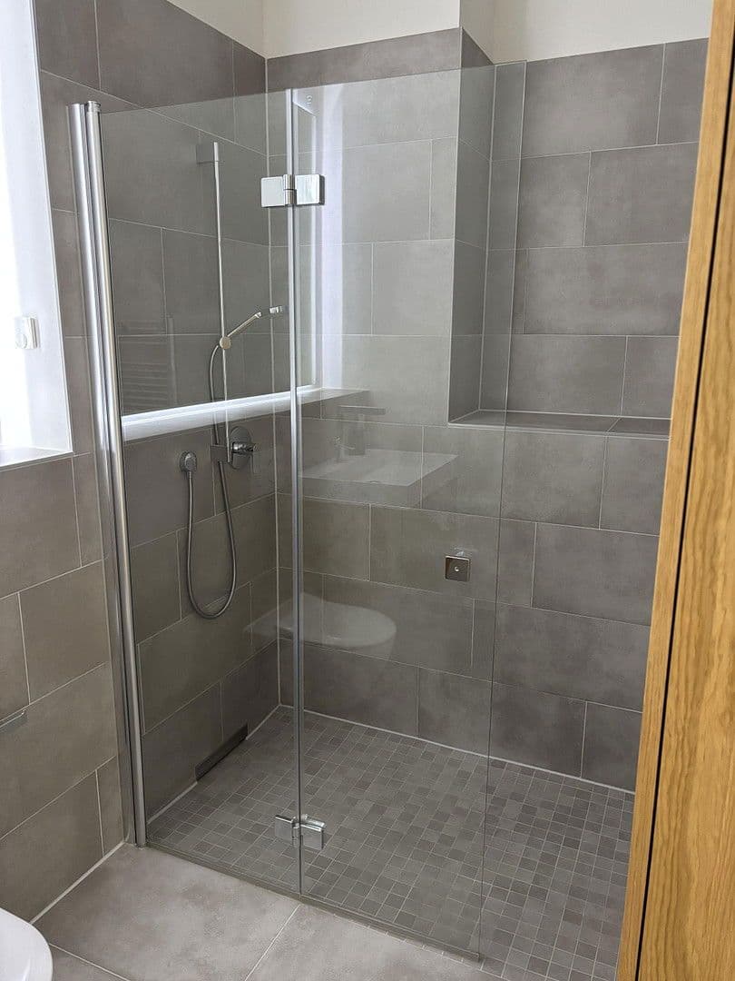 Pronájem bytu 3+1 105 m², Regattastr 51e, Berlin, Berlín Pronájem bytu 3+1 105 m², Regattastr 51e, Berlin, Berlín