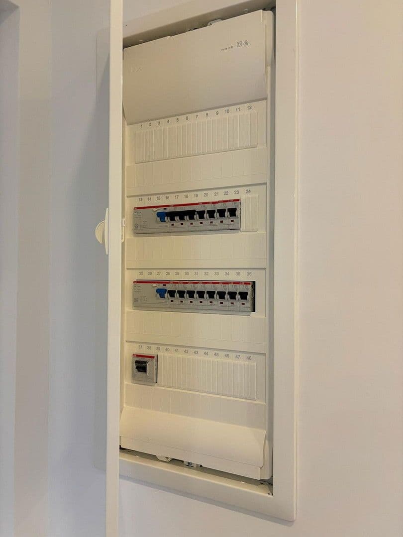 Pronájem bytu 2+1 34 m², Henckellweg 2, Hannover, Dolní Sasko Pronájem bytu 2+1 34 m², Henckellweg 2, Hannover, Dolní Sasko