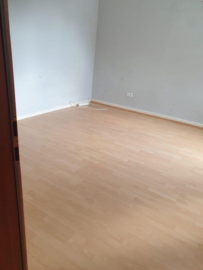 Pronájem bytu 3+1 65 m², Düsseldorfer Straße 240, Moers, Severní Porýní-Vestfálsko Pronájem bytu 3+1 65 m², Düsseldorfer Straße 240, Moers, Severní Porýní-Vestfálsko
