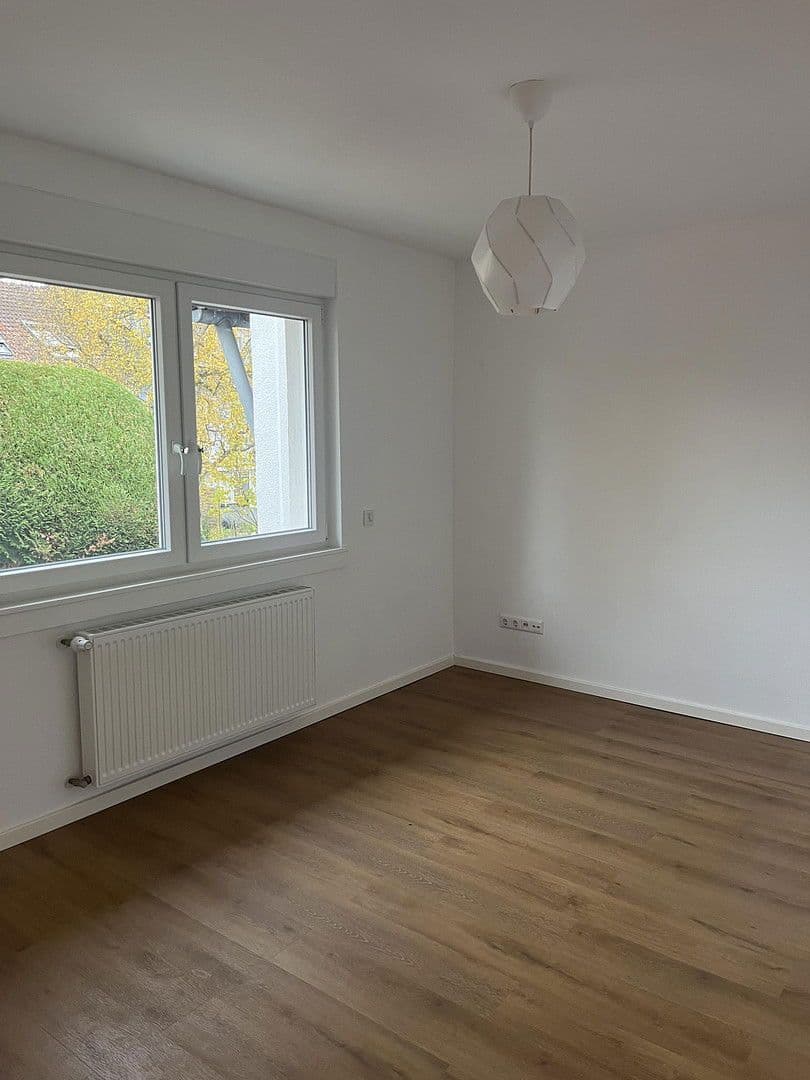 Prodej domu 145 m², pozemek 210 m², Frankfurt am Main, Hessen Prodej domu 145 m², pozemek 210 m², Frankfurt am Main, Hessen