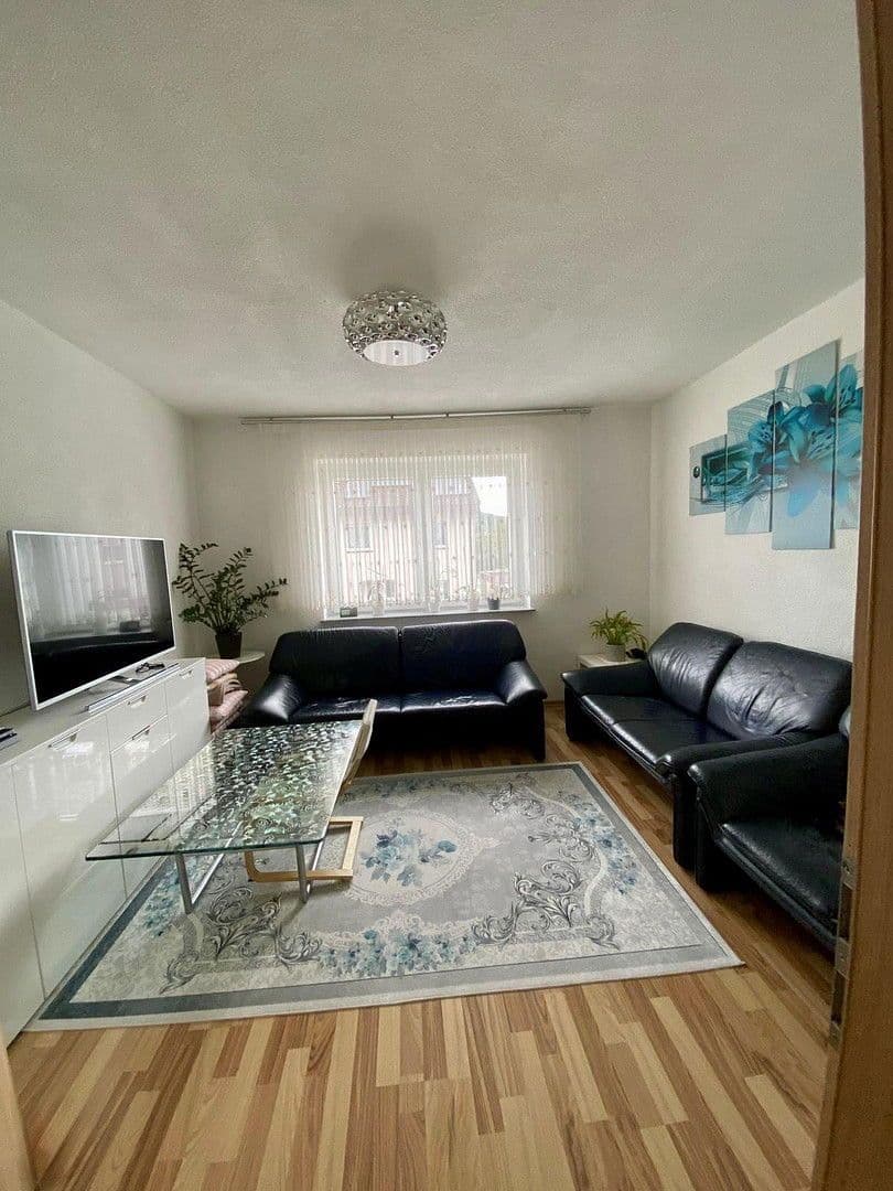 Pronájem bytu 4+1 80 m², Abstatter Straße 36, Untergruppenbach, Bádensko-Württembersko Pronájem bytu 4+1 80 m², Abstatter Straße 36, Untergruppenbach, Bádensko-Württembersko