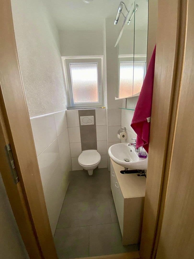 Pronájem bytu 4+1 80 m², Abstatter Straße 36, Untergruppenbach, Bádensko-Württembersko Pronájem bytu 4+1 80 m², Abstatter Straße 36, Untergruppenbach, Bádensko-Württembersko