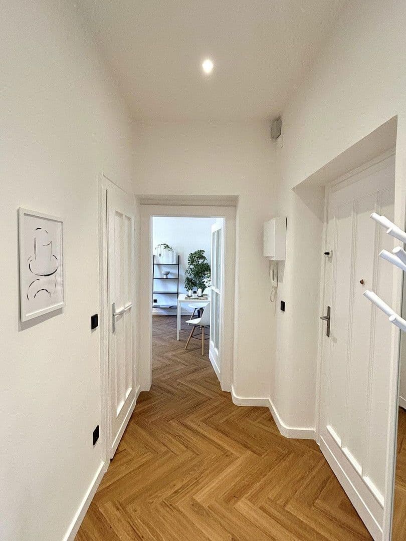 Prodej bytu 2+1 36 m², Gubener Straße 17, Berlin, Berlín Prodej bytu 2+1 36 m², Gubener Straße 17, Berlin, Berlín