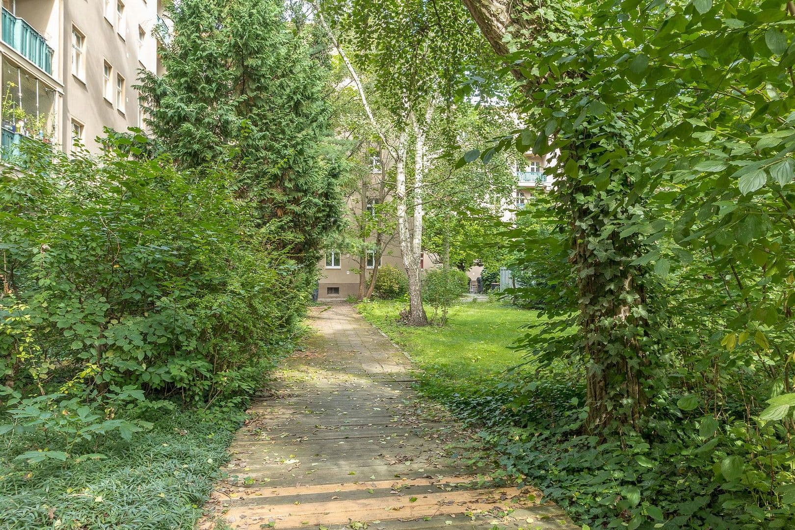 Prodej bytu 2+1 36 m², Gubener Straße 17, Berlin, Berlín Prodej bytu 2+1 36 m², Gubener Straße 17, Berlin, Berlín