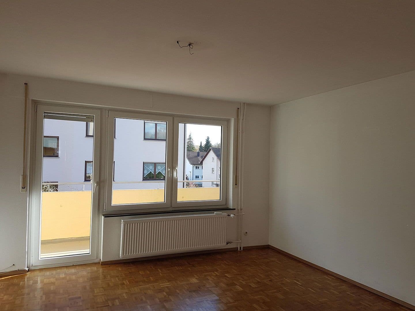 Prodej bytu 3+1 68 m², Libellenweg 46, Singen (Hohentwiel), Bádensko-Württembersko Prodej bytu 3+1 68 m², Libellenweg 46, Singen (Hohentwiel), Bádensko-Württembersko