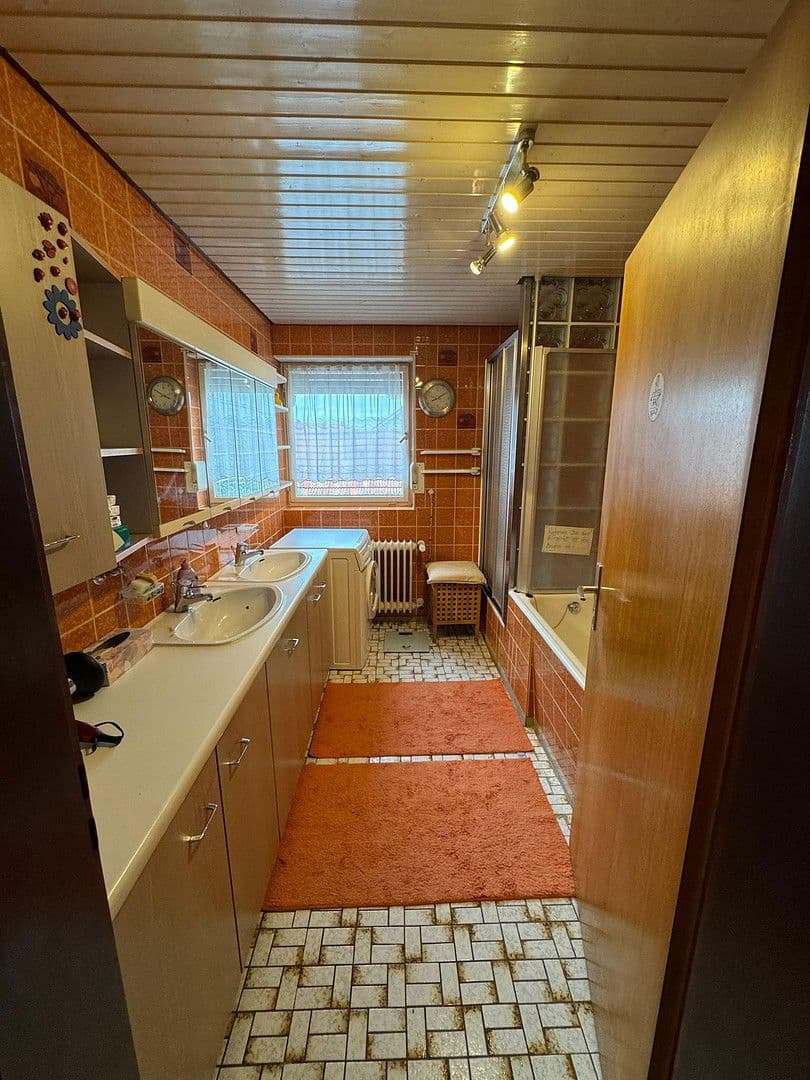 Prodej domu 264 m², pozemek 463 m², Philippsburg, Bádensko-Württembersko Prodej domu 264 m², pozemek 463 m², Philippsburg, Bádensko-Württembersko