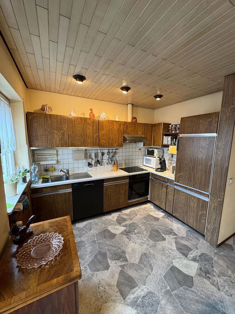 Prodej domu 264 m², pozemek 463 m², Philippsburg, Bádensko-Württembersko Prodej domu 264 m², pozemek 463 m², Philippsburg, Bádensko-Württembersko