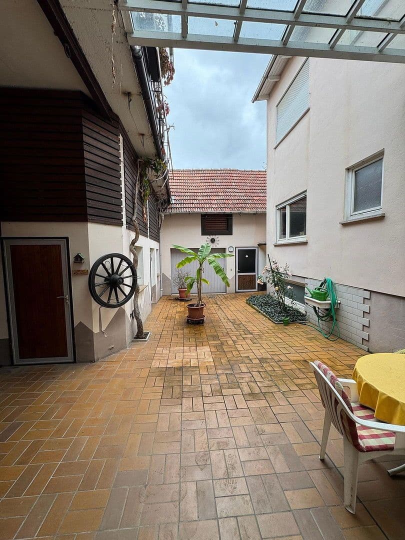 Prodej domu 264 m², pozemek 463 m², Philippsburg, Bádensko-Württembersko Prodej domu 264 m², pozemek 463 m², Philippsburg, Bádensko-Württembersko