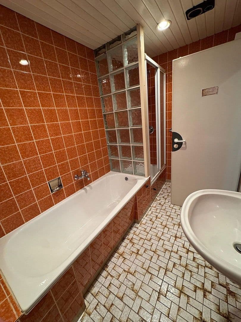 Prodej domu 264 m², pozemek 463 m², Philippsburg, Bádensko-Württembersko Prodej domu 264 m², pozemek 463 m², Philippsburg, Bádensko-Württembersko