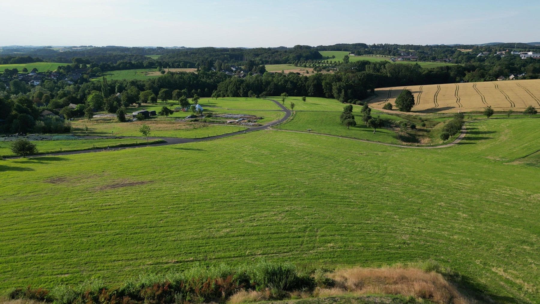 Pronájem bytu 3+1 134 m², Neunkirchen-Seelscheid, Severní Porýní-Vestfálsko Pronájem bytu 3+1 134 m², Neunkirchen-Seelscheid, Severní Porýní-Vestfálsko