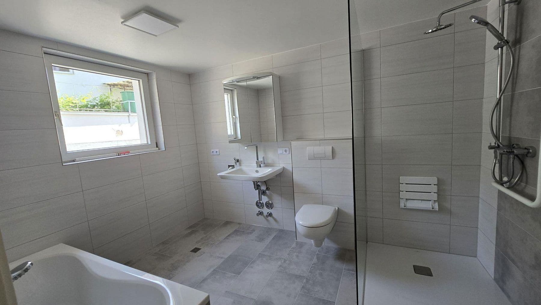 Prodej domu 441 m², pozemek 507 m², Limburg an der Lahn, Hessen Prodej domu 441 m², pozemek 507 m², Limburg an der Lahn, Hessen