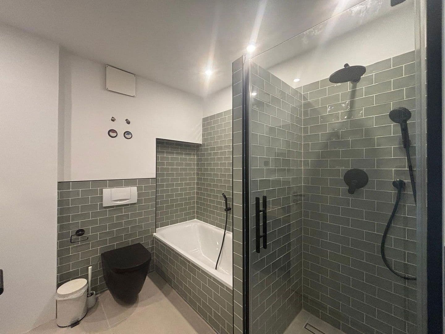 Pronájem bytu 2+1 56 m², Herweghstraße 13, Berlin, Berlín Pronájem bytu 2+1 56 m², Herweghstraße 13, Berlin, Berlín