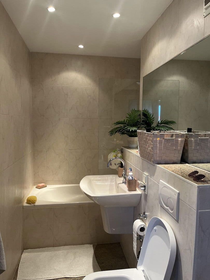 Pronájem bytu 2+kk 73 m², Statthalterhofweg, Köln, Severní Porýní-Vestfálsko Pronájem bytu 2+kk 73 m², Statthalterhofweg, Köln, Severní Porýní-Vestfálsko