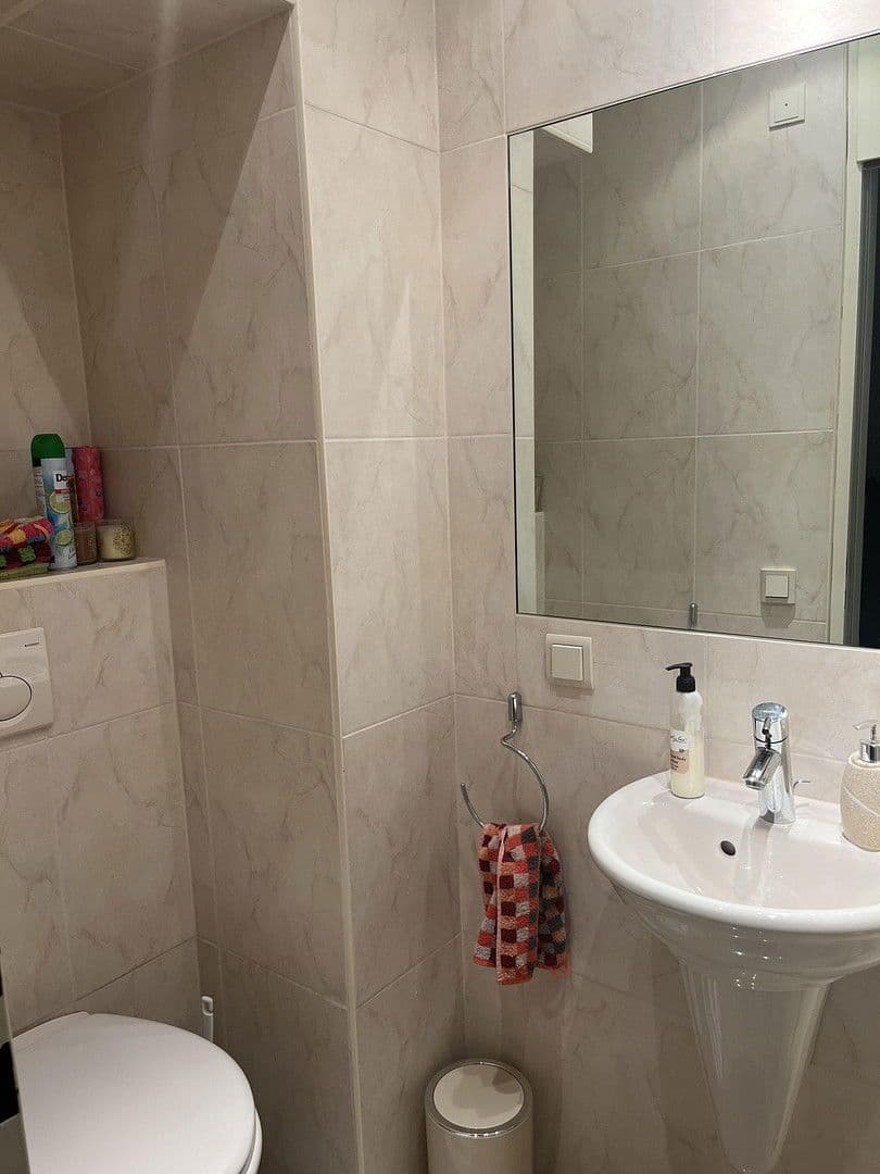 Pronájem bytu 2+kk 73 m², Statthalterhofweg, Köln, Severní Porýní-Vestfálsko Pronájem bytu 2+kk 73 m², Statthalterhofweg, Köln, Severní Porýní-Vestfálsko