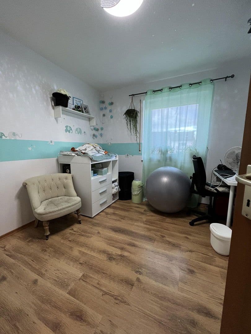 Pronájem bytu 3+1 65 m², Lützowstr. 135, Solingen, Severní Porýní-Vestfálsko Pronájem bytu 3+1 65 m², Lützowstr. 135, Solingen, Severní Porýní-Vestfálsko