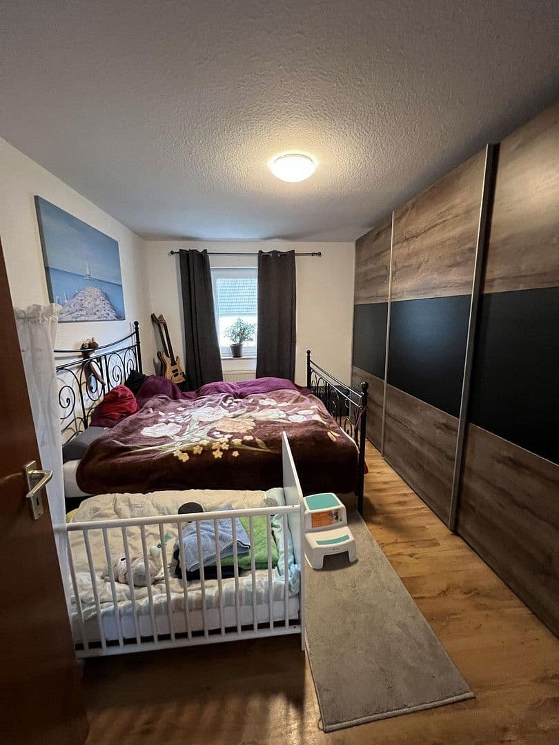 Pronájem bytu 3+1 65 m², Lützowstr. 135, Solingen, Severní Porýní-Vestfálsko Pronájem bytu 3+1 65 m², Lützowstr. 135, Solingen, Severní Porýní-Vestfálsko