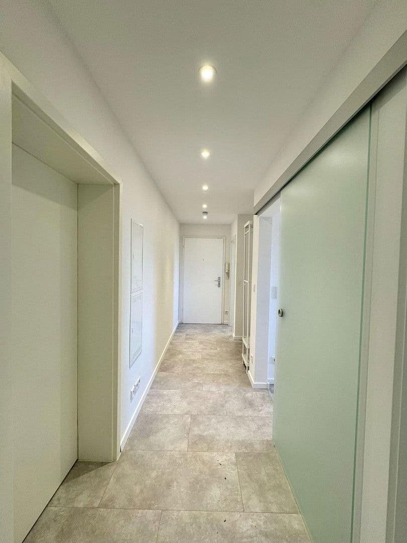 Pronájem bytu 2+1 27 m², Korbinianplatz, München, Bavorsko Pronájem bytu 2+1 27 m², Korbinianplatz, München, Bavorsko