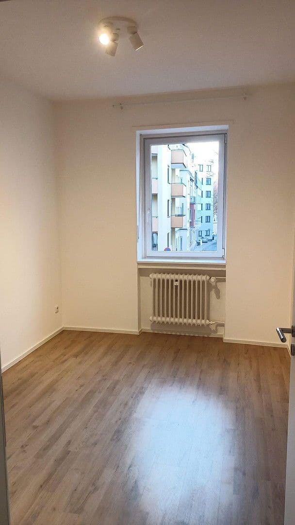 Pronájem bytu 3+1 55 m², Heinrichstr., Fulda, Hessen Pronájem bytu 3+1 55 m², Heinrichstr., Fulda, Hessen