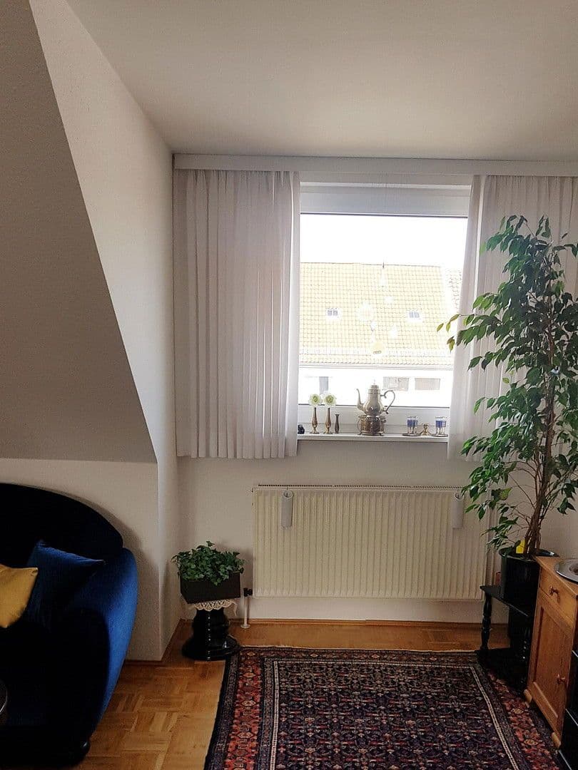 Pronájem bytu 2+1 60 m², Lister Kirchweg 4, Hannover, Dolní Sasko Pronájem bytu 2+1 60 m², Lister Kirchweg 4, Hannover, Dolní Sasko