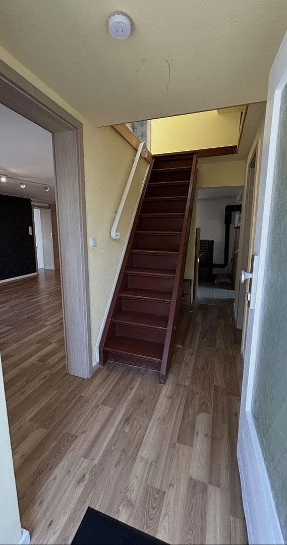 Prodej domu 85 m², pozemek 450 m², Buchen (Odenwald), Bádensko-Württembersko Prodej domu 85 m², pozemek 450 m², Buchen (Odenwald), Bádensko-Württembersko