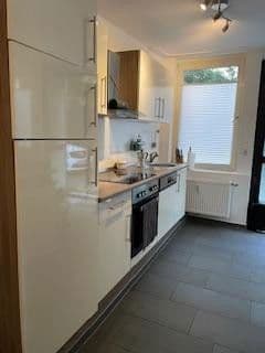 Pronájem bytu 3+1 80 m², Esslingen am Neckar, Bádensko-Württembersko Pronájem bytu 3+1 80 m², Esslingen am Neckar, Bádensko-Württembersko