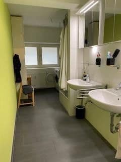 Pronájem bytu 3+1 80 m², Esslingen am Neckar, Bádensko-Württembersko Pronájem bytu 3+1 80 m², Esslingen am Neckar, Bádensko-Württembersko