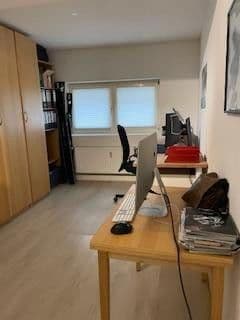 Pronájem bytu 3+1 80 m², Esslingen am Neckar, Bádensko-Württembersko Pronájem bytu 3+1 80 m², Esslingen am Neckar, Bádensko-Württembersko