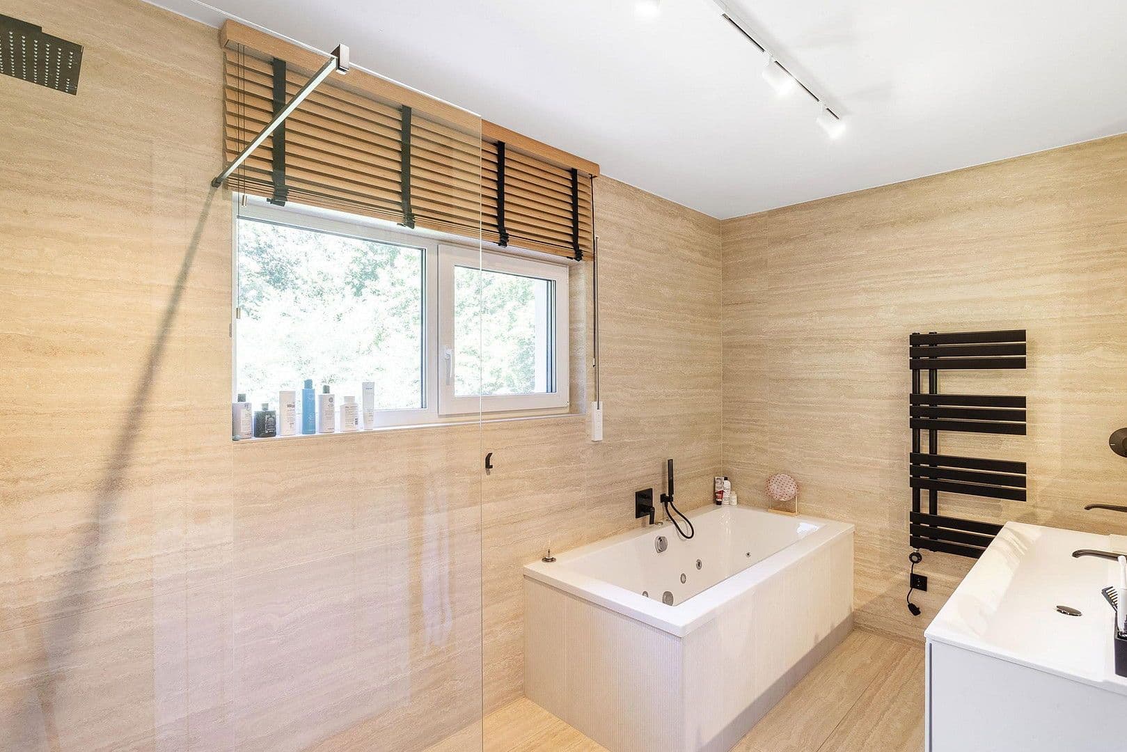 Prodej domu 175 m², pozemek 323 m², Am Uferpark 15, Potsdam, Braniborsko Prodej domu 175 m², pozemek 323 m², Am Uferpark 15, Potsdam, Braniborsko