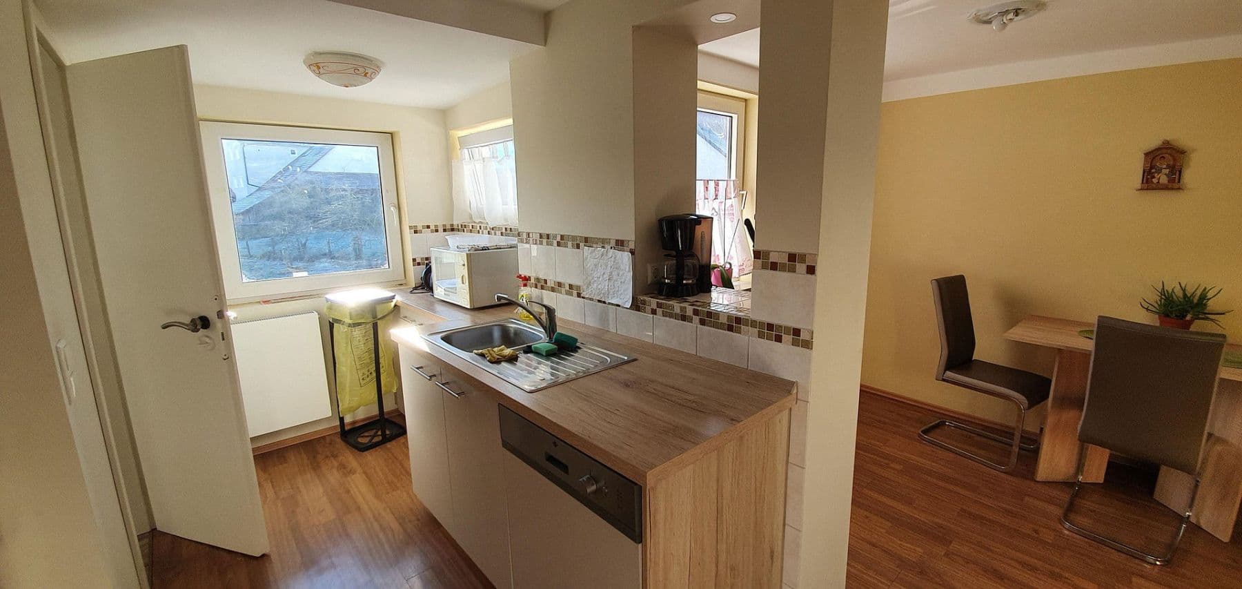 Prodej domu 220 m², pozemek 821 m², Reutlingen, Bádensko-Württembersko Prodej domu 220 m², pozemek 821 m², Reutlingen, Bádensko-Württembersko