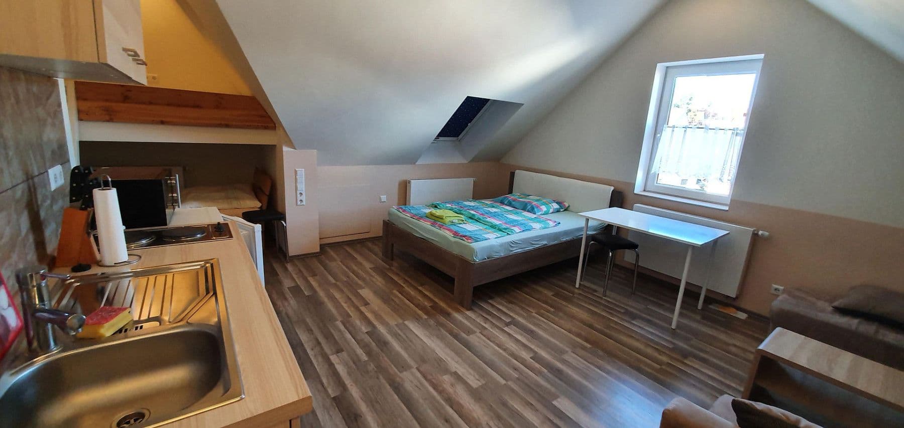 Prodej domu 220 m², pozemek 821 m², Reutlingen, Bádensko-Württembersko Prodej domu 220 m², pozemek 821 m², Reutlingen, Bádensko-Württembersko