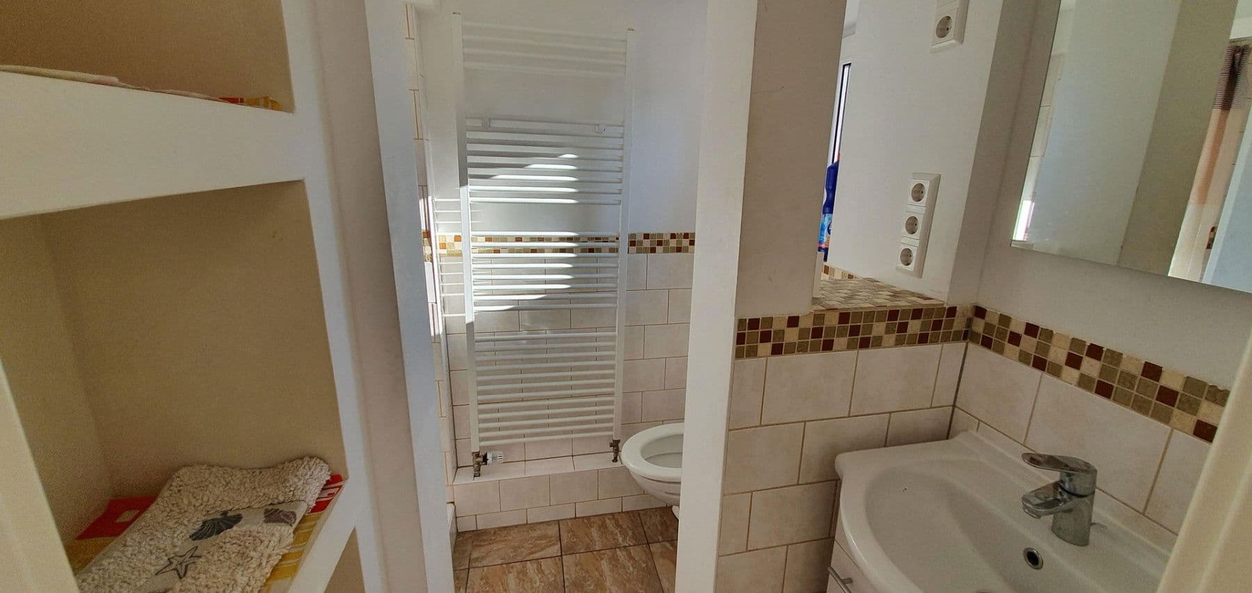 Prodej domu 220 m², pozemek 821 m², Reutlingen, Bádensko-Württembersko Prodej domu 220 m², pozemek 821 m², Reutlingen, Bádensko-Württembersko