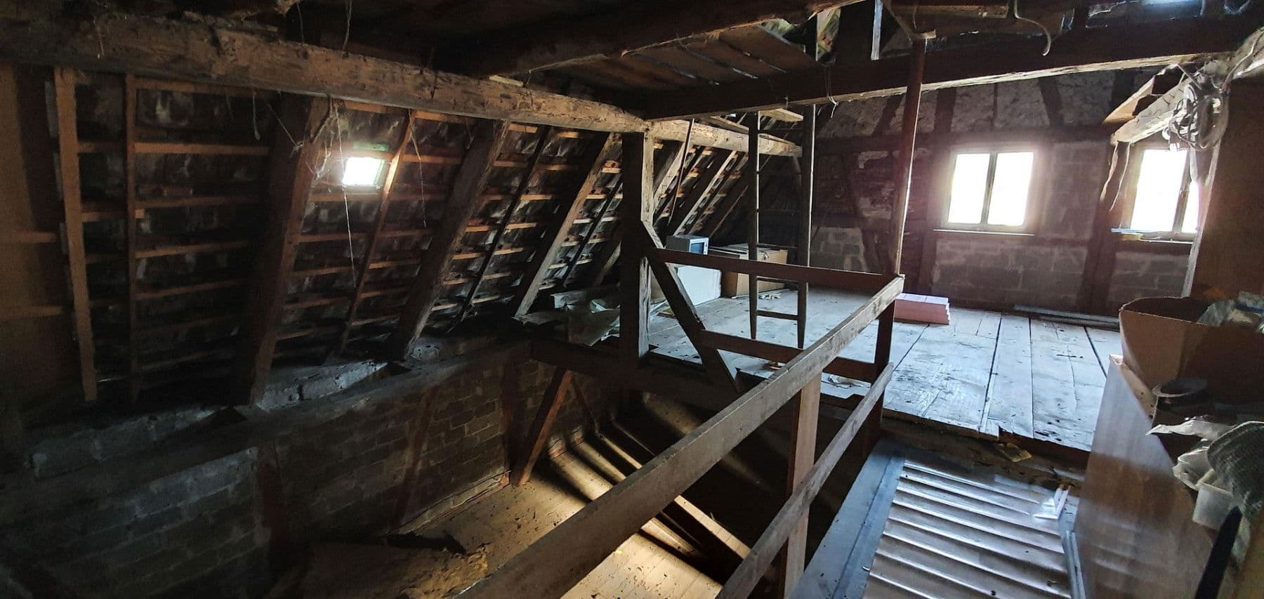 Prodej domu 220 m², pozemek 821 m², Reutlingen, Bádensko-Württembersko Prodej domu 220 m², pozemek 821 m², Reutlingen, Bádensko-Württembersko