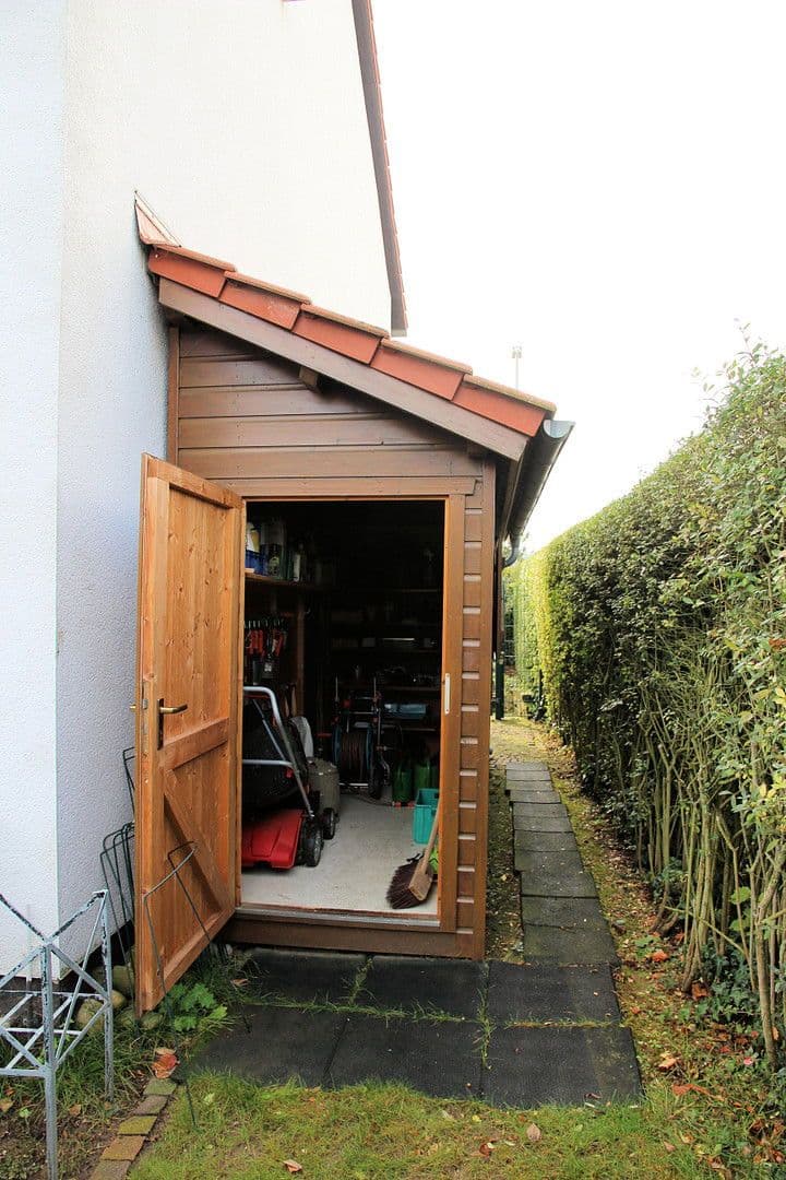 Prodej domu 151 m², pozemek 378 m², Bad Nauheim, Hessen Prodej domu 151 m², pozemek 378 m², Bad Nauheim, Hessen