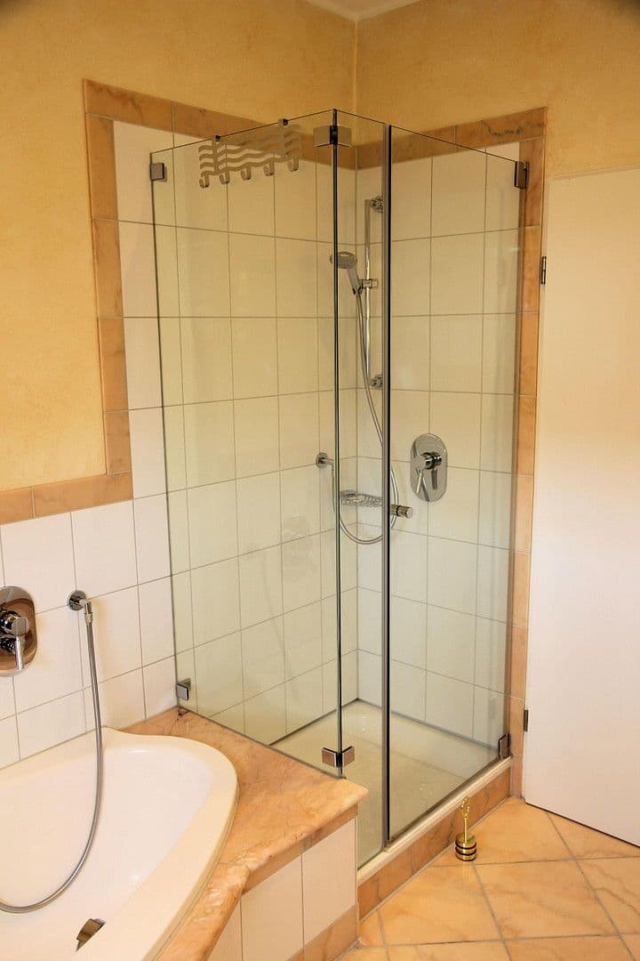 Prodej domu 151 m², pozemek 378 m², Bad Nauheim, Hessen Prodej domu 151 m², pozemek 378 m², Bad Nauheim, Hessen