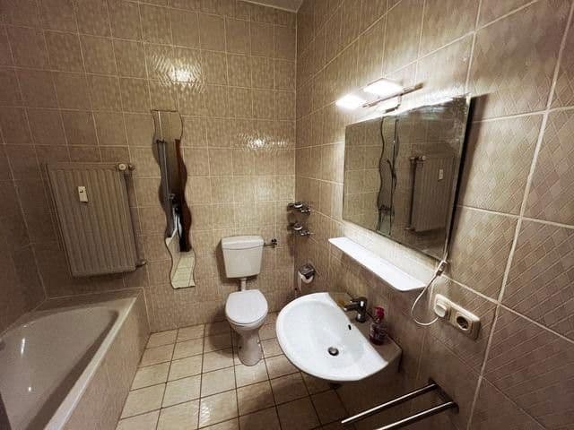 Pronájem bytu 3+1 80 m², Freisinger Straße 13, Haag a. d. Amper, Bavorsko Pronájem bytu 3+1 80 m², Freisinger Straße 13, Haag a. d. Amper, Bavorsko