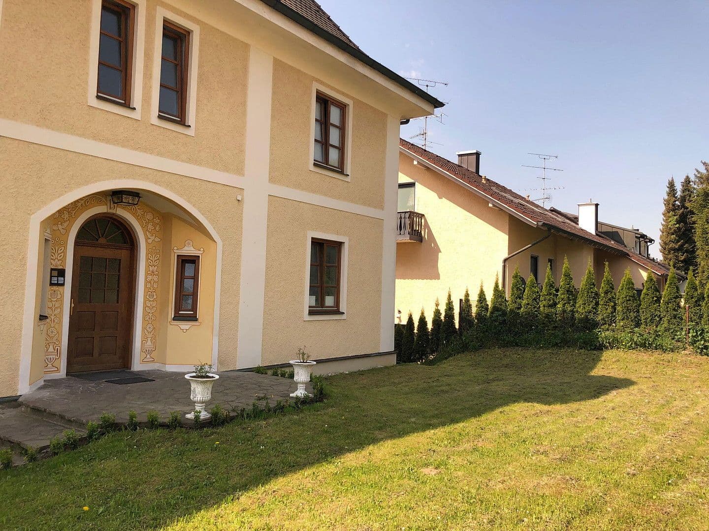 Pronájem bytu 3+1 80 m², Freisinger Straße 13, Haag a. d. Amper, Bavorsko Pronájem bytu 3+1 80 m², Freisinger Straße 13, Haag a. d. Amper, Bavorsko