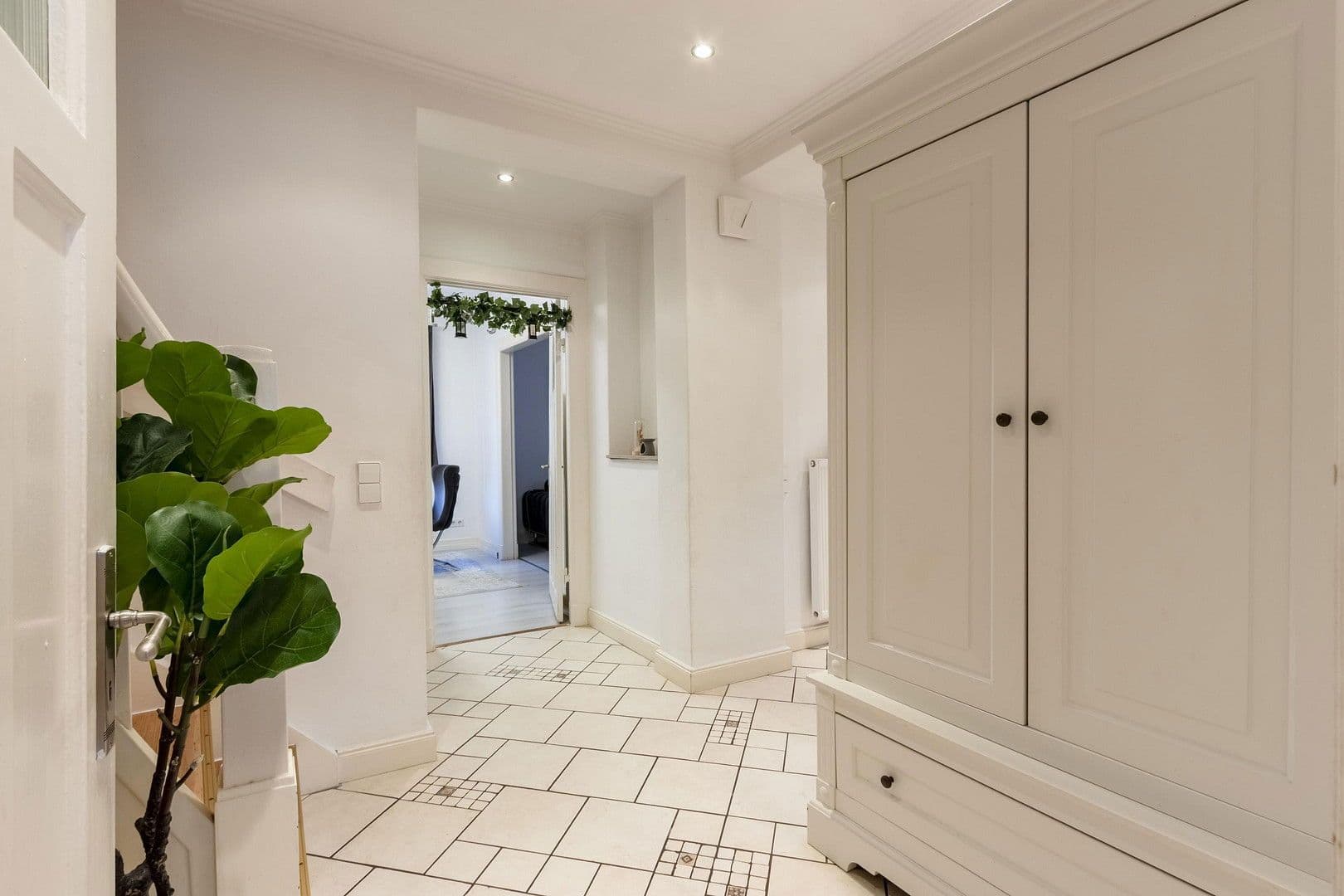 Prodej domu 185 m², pozemek 603 m², Forstweg 3, Norderstedt, Šlesvicko-Holštýnsko Prodej domu 185 m², pozemek 603 m², Forstweg 3, Norderstedt, Šlesvicko-Holštýnsko