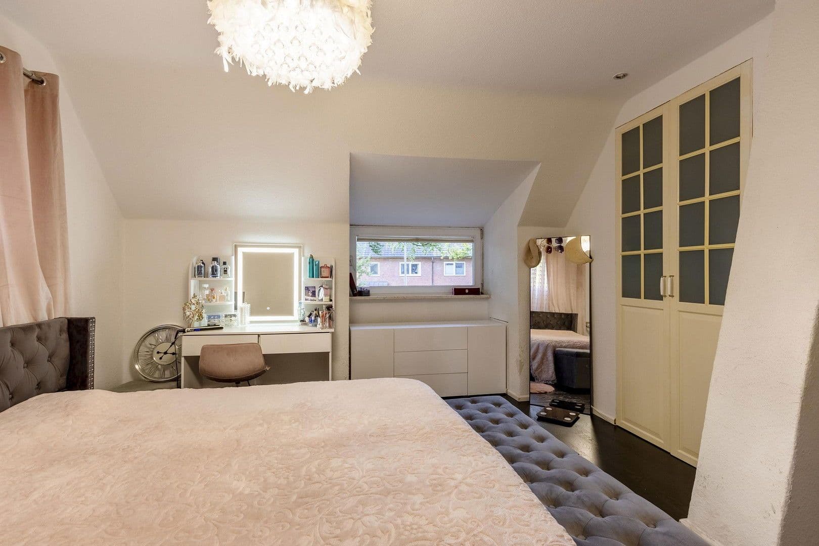 Prodej domu 185 m², pozemek 603 m², Forstweg 3, Norderstedt, Šlesvicko-Holštýnsko Prodej domu 185 m², pozemek 603 m², Forstweg 3, Norderstedt, Šlesvicko-Holštýnsko